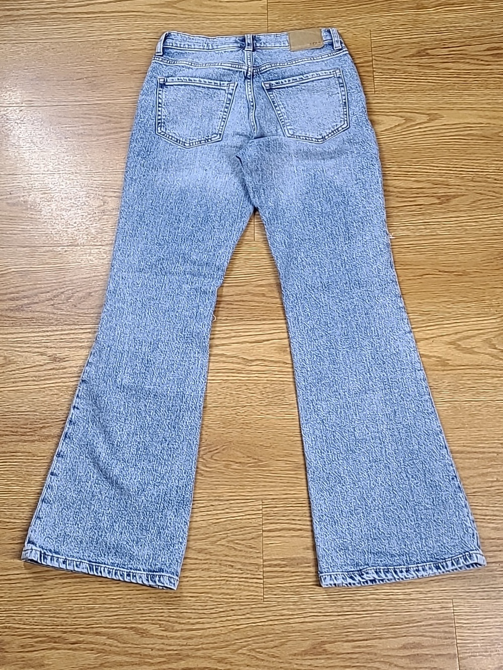 Aeropostale High Rise Flare Pre-owned Distroyed Stone Wash Womens Jeans 4x30 - Picture 4 of 8